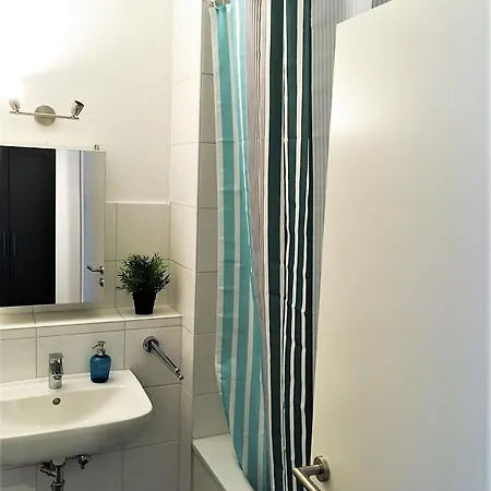 Work And Balcony Apartmán Düsseldorf